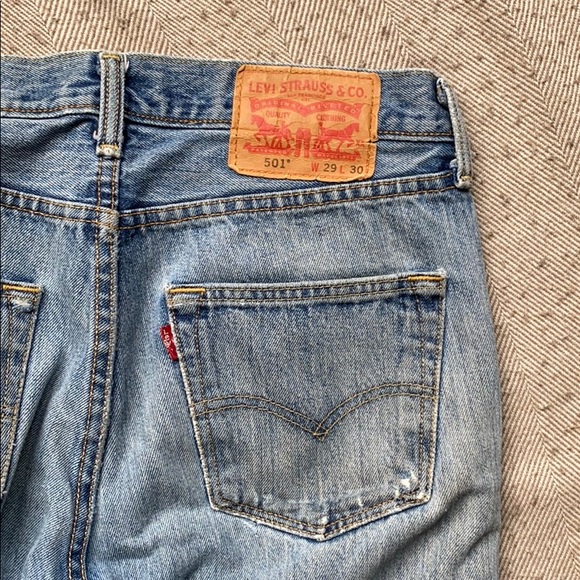 Levi’s 501 Ripped Jeans - Picture 6 of 6